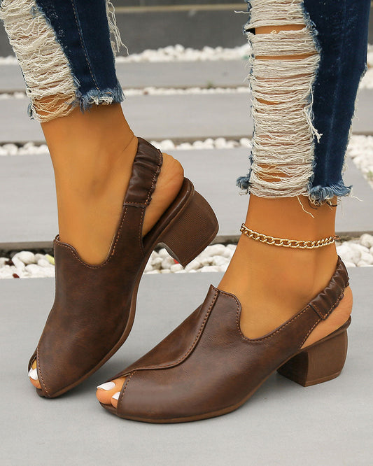 AD | Sandaler med hög peep toe-klack och ankelrem