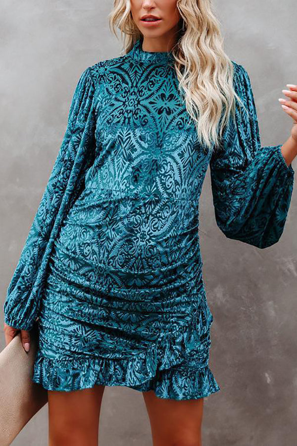 AD | Tidlös och elegant vinterklänning