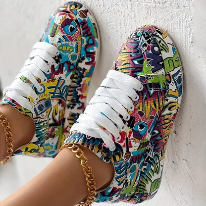AD | High-top sneakers med graffititryck
