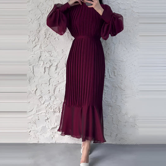 AD | Elegant och tidlös plisserad klänning