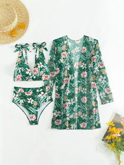 AD | Sexig bikini med blommigt mönster och överdrag