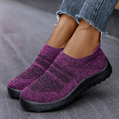AD | Lättviktiga stickade slip-on-sneakers