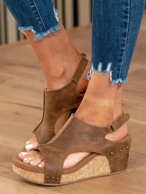 AD | Eleganta kilformade sandaler