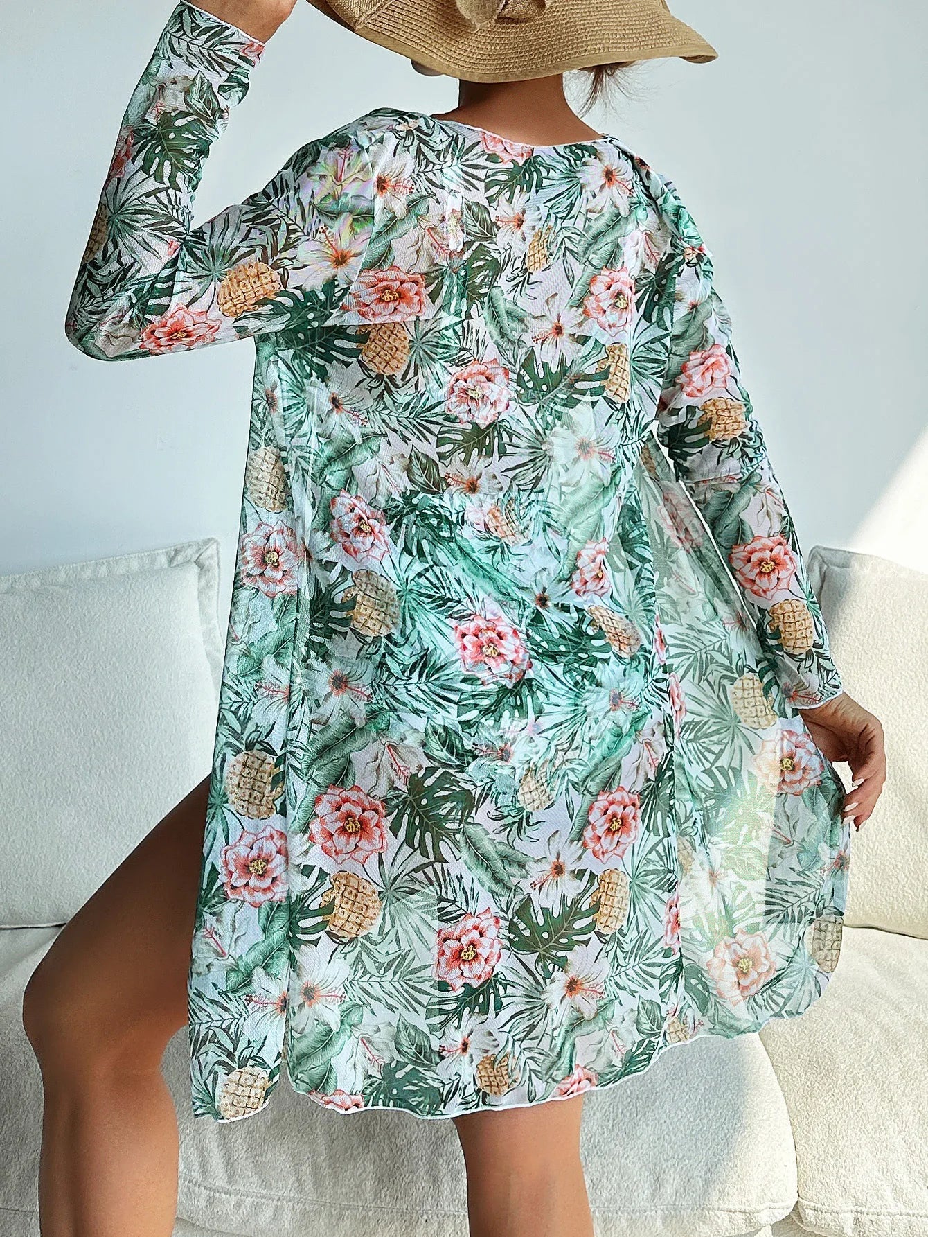 AD | Sexig bikini med blommigt mönster och överdrag