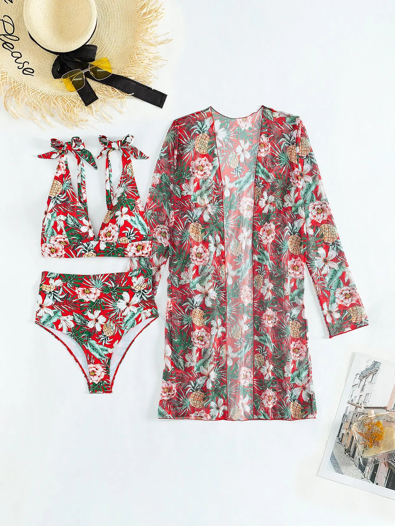 AD | Sexig bikini med blommigt mönster och överdrag