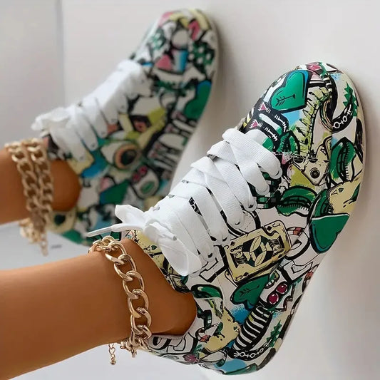 AD | High-top sneakers med graffititryck