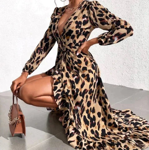 AD | Lyxig leopardklänning