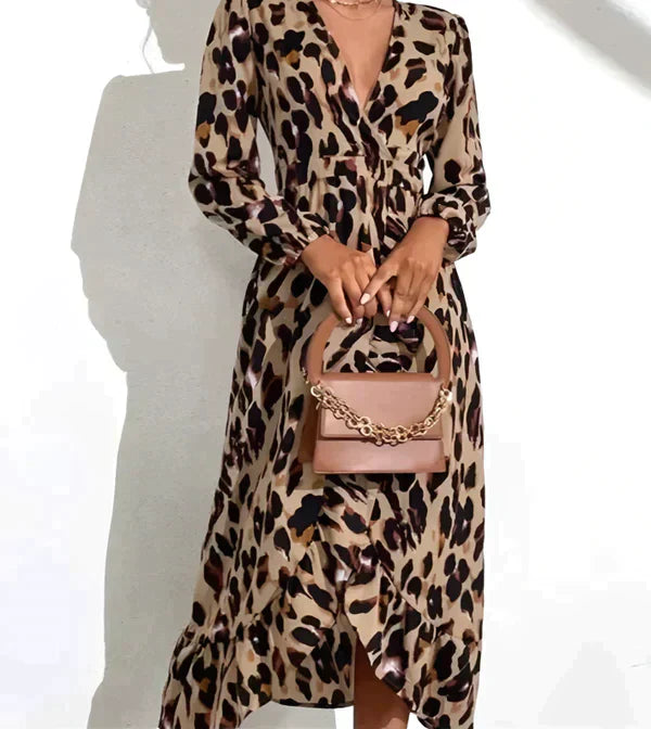 AD | Lyxig leopardklänning