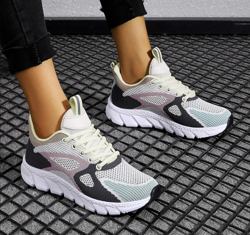 AD | MESH-RELIEF-KUDDAR-SNEAKERS