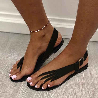 AD | Eleganta platta sandaler med remmar