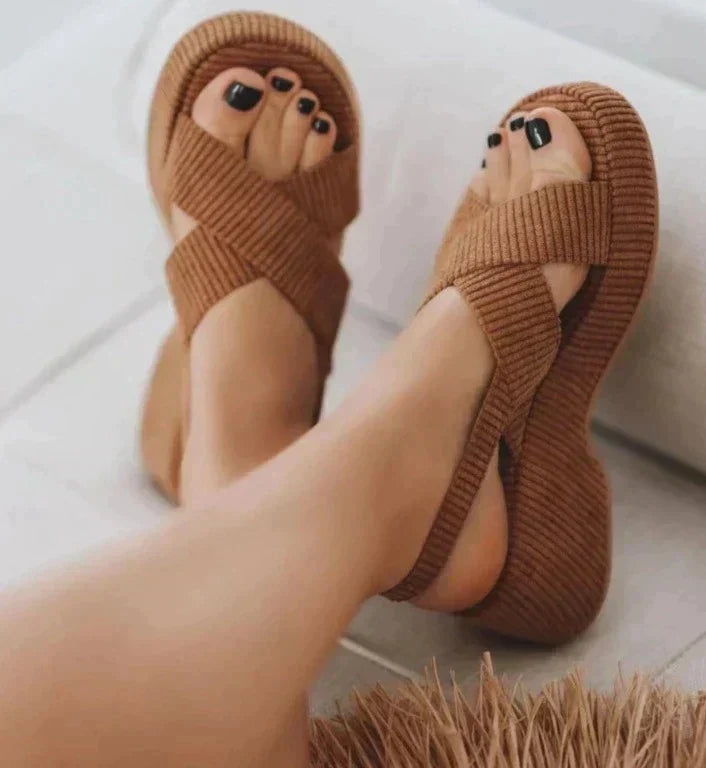 AD | | Eleganta ortopediska sandaler