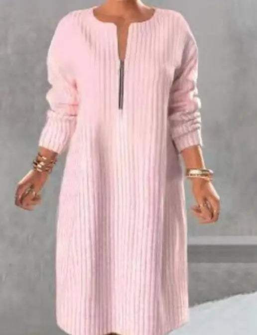 AD | Snygg damklänning med dragkedja för en elegant look