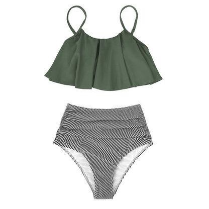 AD | Färgglad bikini med volanger