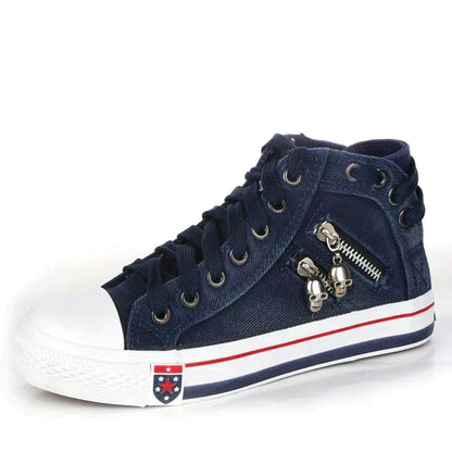 AD | Sneakers i denim med vit sula