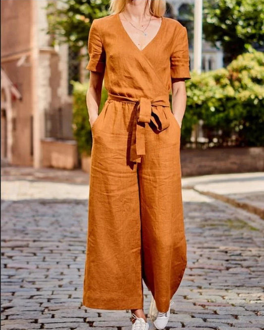 AD | Kortärmad jumpsuit med bälte