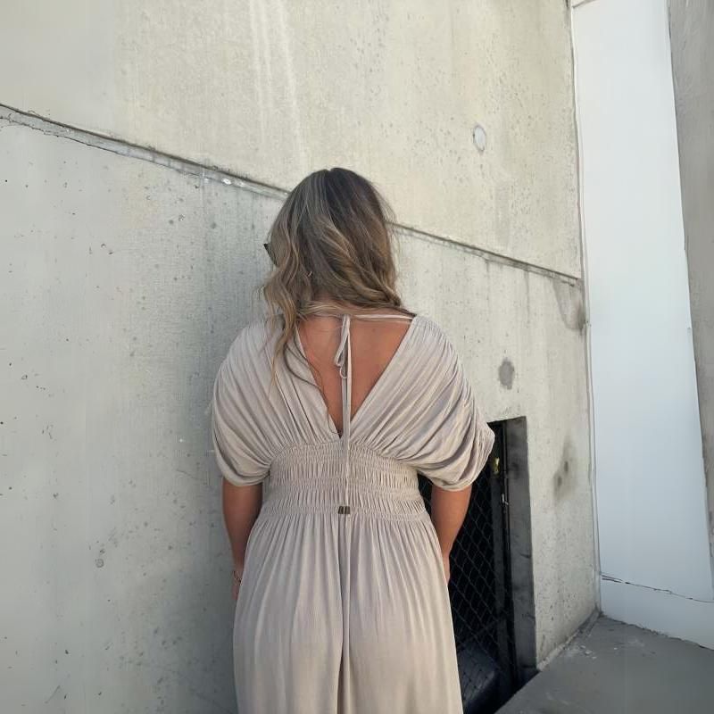 AD | Elegant långklänning
