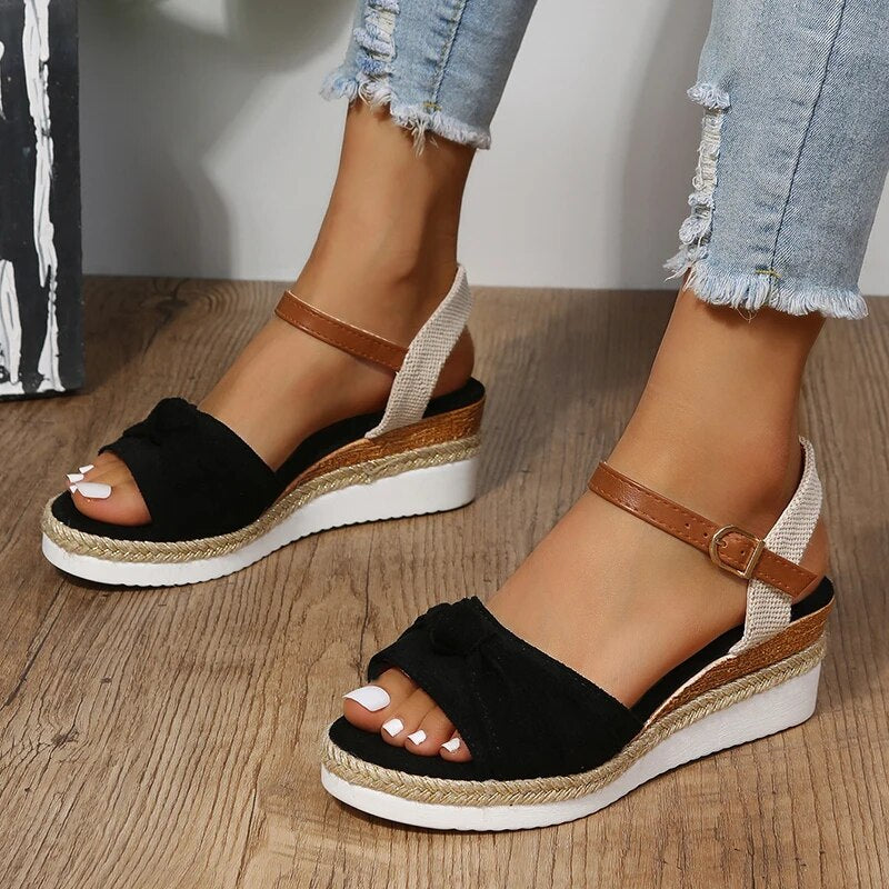 AD | | Moderiktiga sandaler