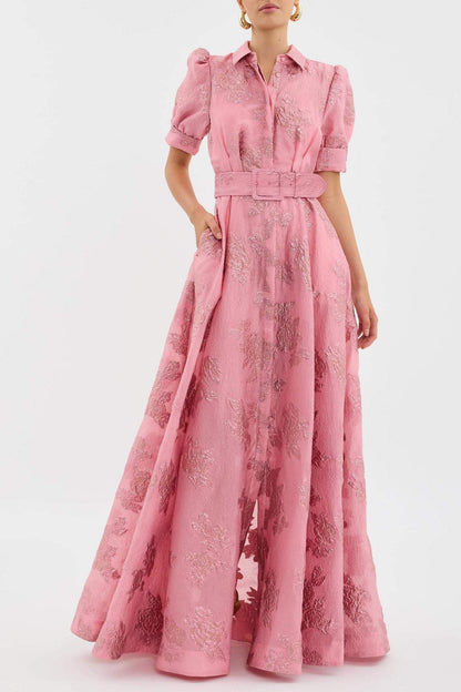 AD | Elegant klänning med chic kort puffärm
