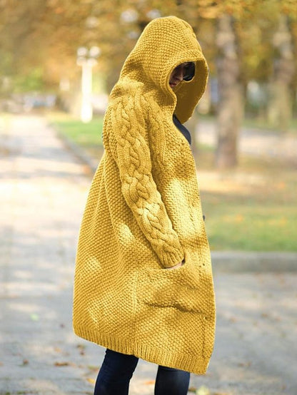 AD | Cardigan med huva i grovstickat material