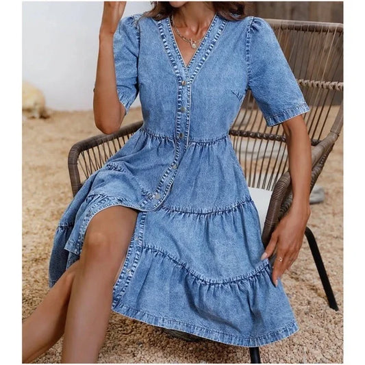 AD | Chambray miniklänning med volanger och knappknäppning i denim