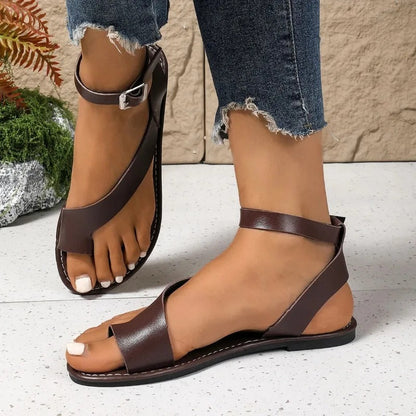 AD | Sandaler med tåring och band som omsluter ankeln