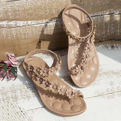 AD | Platta sandaler med sommarblommor