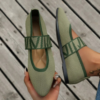 AD | Elegant avsmalnande flats med rutigt band