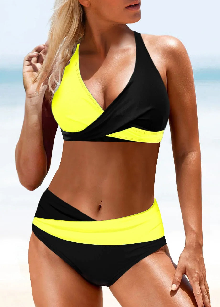 AD | Elegant bikini med låg midja