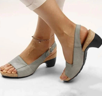AD | Öppna sandaler med slingback och blockklack